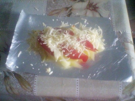 CARTOFI CU LEGUME IN FOLIE