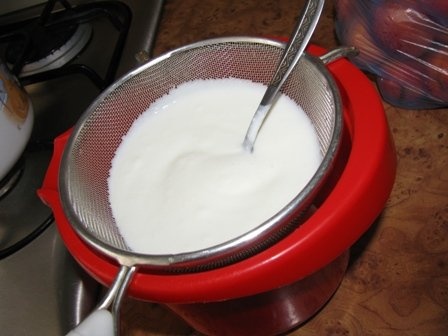 Inghetata de iaurt cu ciocolata alba