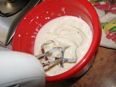 Inghetata de iaurt cu ciocolata alba