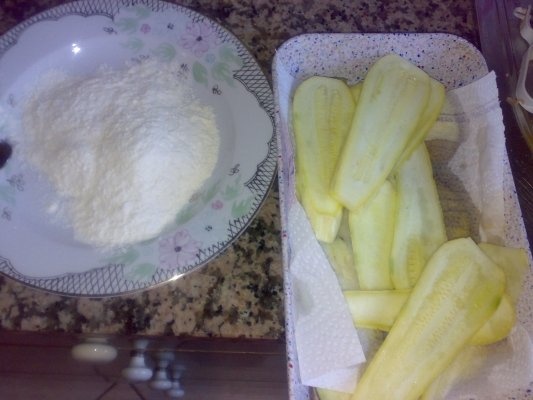 Tarta vegetala cu dovlecei si vinete