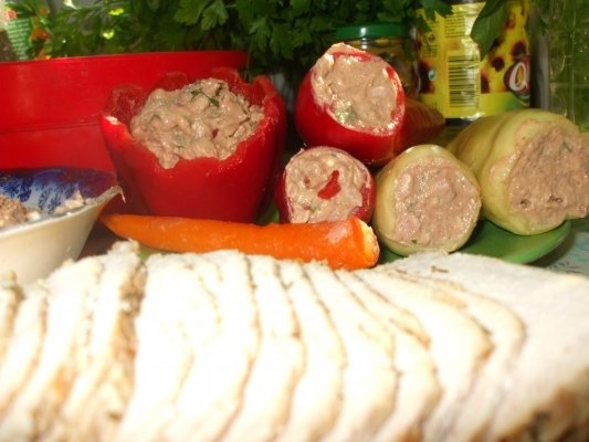 Aperitiv cu friptura rece si pasta de carne