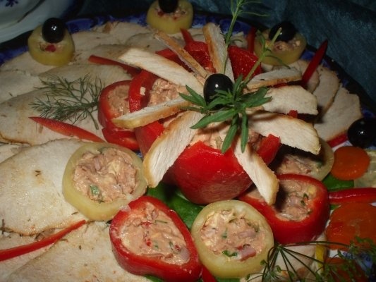 Aperitiv cu friptura rece si pasta de carne