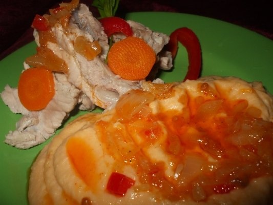 Fasole batuta cu rasol de porc