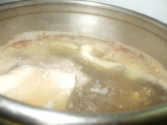 Fasole batuta cu rasol de porc