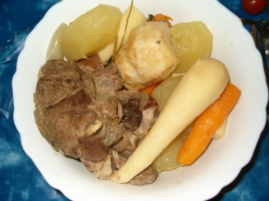 Salata de legume cu carne