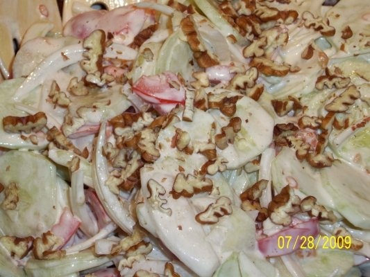 Salata de castraveti cremoasa