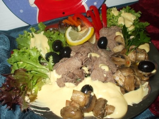 Limba cu sos picant si ciuperci