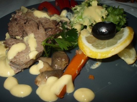 Limba cu sos picant si ciuperci