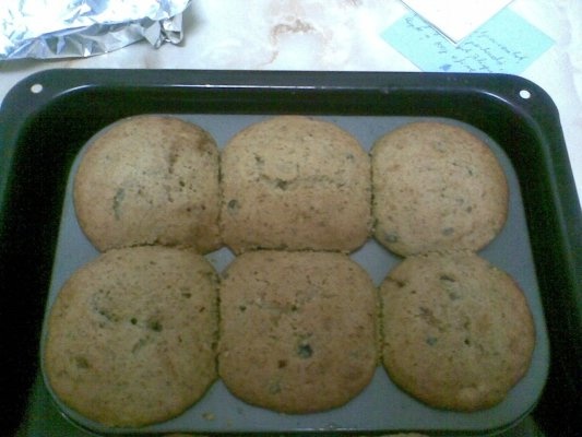 Briose cu afine si visine