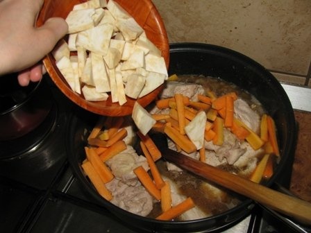 Tocanita de pui cu caise