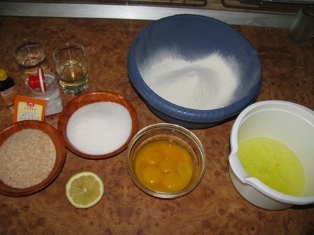 Tort cu cocos si crema de lamaie