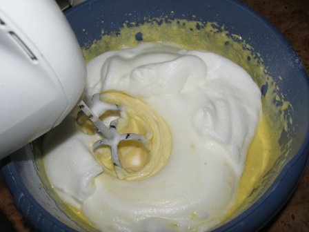 Tort cu cocos si crema de lamaie