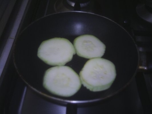 VINETE SI DOVLECEI LA GRATAR