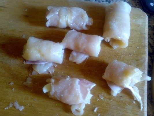 Rulada din piept de pui