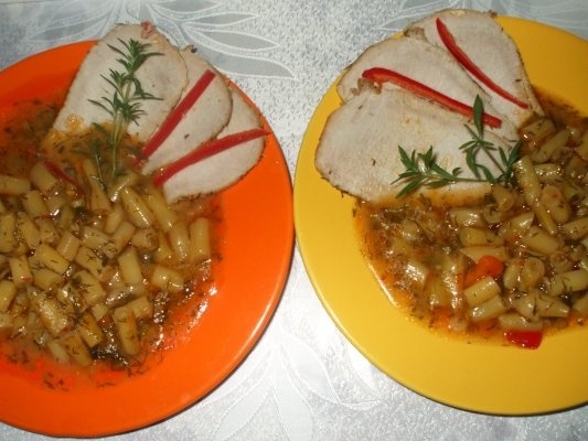 Fasole verde scazuta cu cotlet