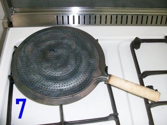 DULCEATA DE COJI DE PEPENE ROSU