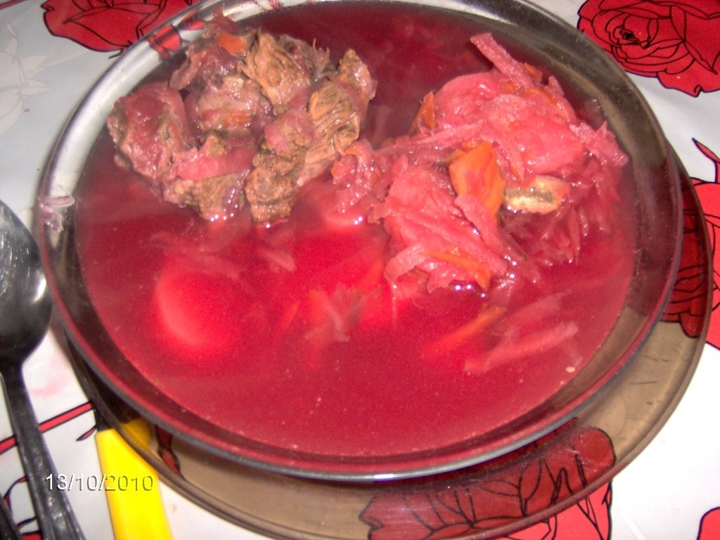 Bors de sfecla cu carne