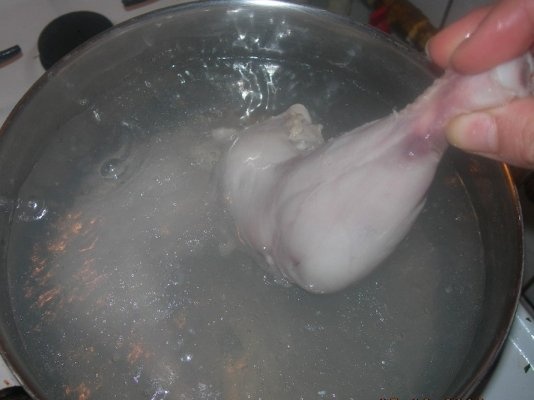 Ciorba de pui olteneasca cu zdrente de ou