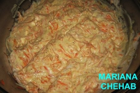 Aripioare de gaina marinate in sos de maionezacu morcov