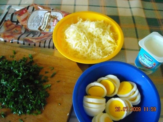 Cartofi cu costita la cuptor