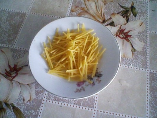 CIORBA DE VARA CU ZARZARE SI PRUNE