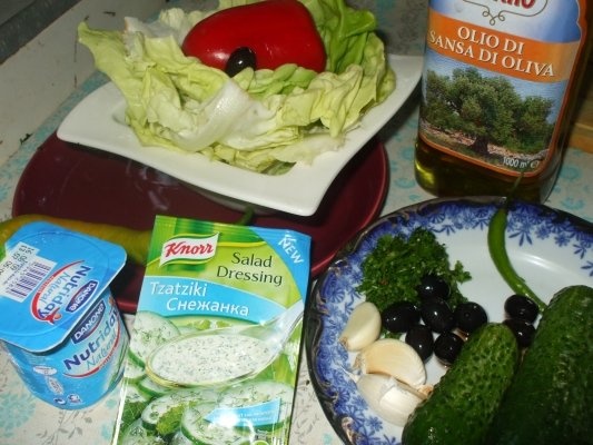 Salata tzatziki