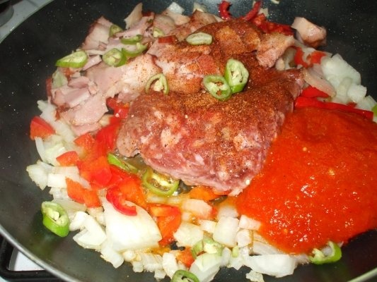 Musaca de vinete cu carne de curcan si costita