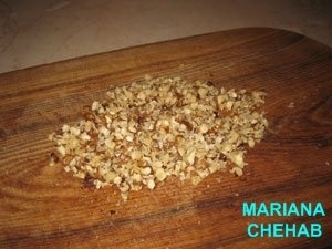 Salata cu gaina si nuci in straturi