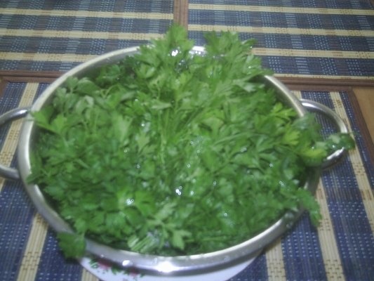 DIN CATEGORIA CONDIMENTE VERZI CONGELATE - PATRUNJEL VERDE