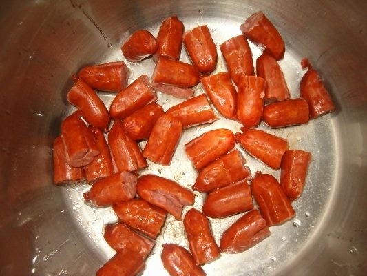 Ciorba de cartofi cu carnati si galuste