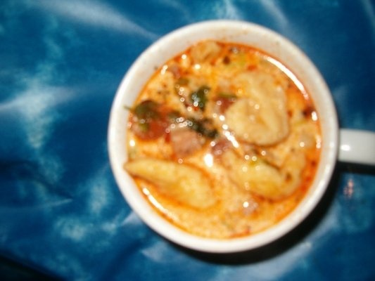 Ciorba de cartofi cu carnati si galuste