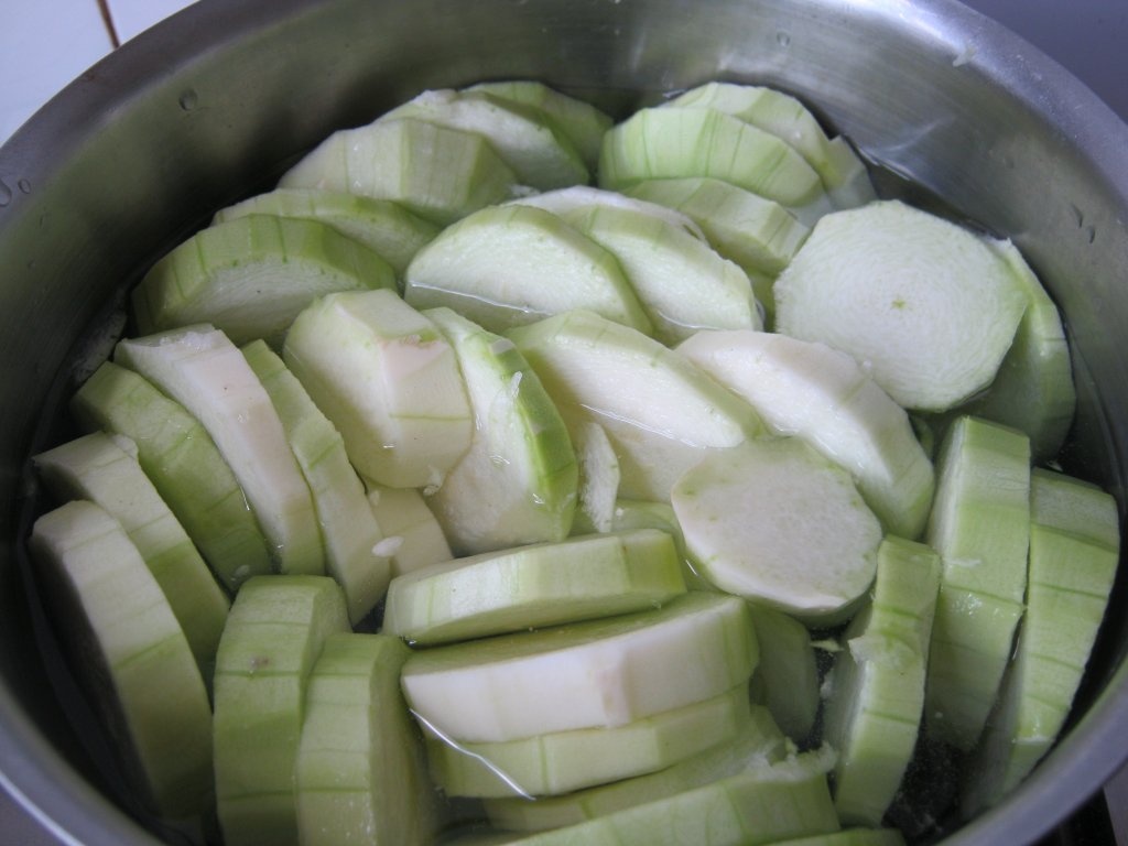 Salată rapidă de dovlecei