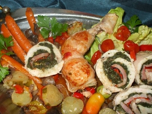 Rulouri din piept de pui si pulpe cu spanac