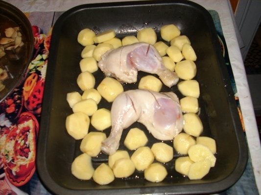 Pulpe de pui la cuptor cu cartofi