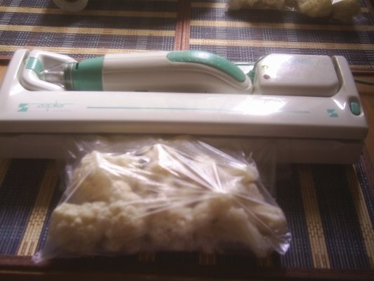 DIN CATEGORIA LEGUME CONGELATE DUPA FIERBERE - CONOPIDA SI BROCCOLI