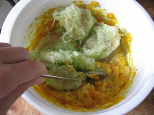 Sufleu de morcovi cu dovlecel