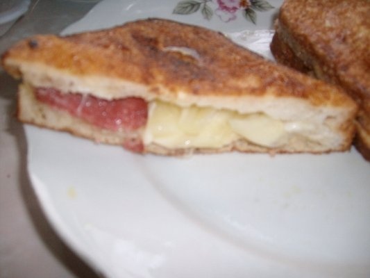 Sandviciuri imbricate in ou