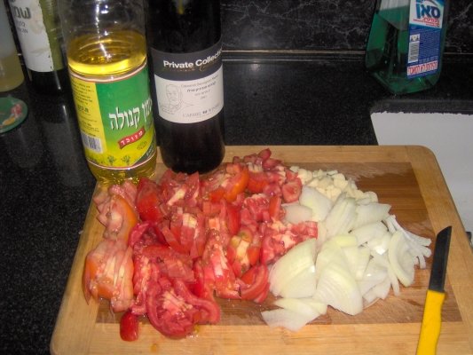 Pasare la cuptor cu rosii