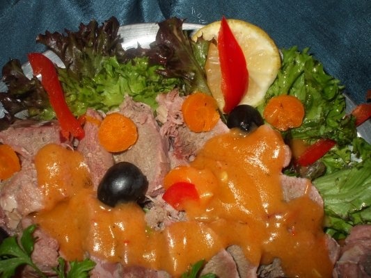 Limba rasol cu sos de rosii