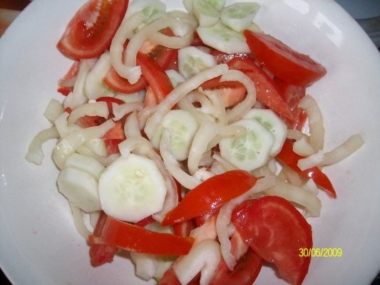 Salata cu omleta de oua