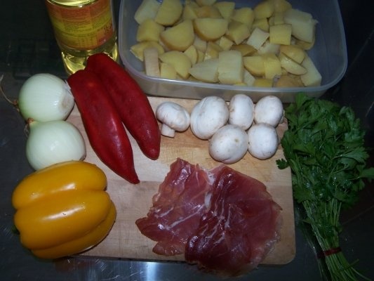 Cartofi taranesti (Acompaniament traditional pentru o friptura frageda)