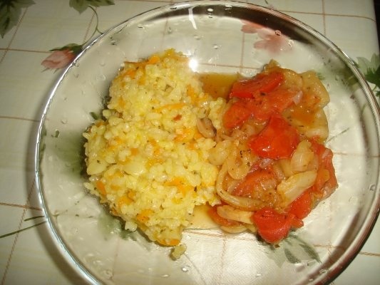 Ardei copti cu rosii