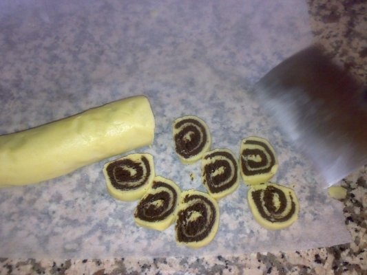 Biscuiti 'alb si negru'