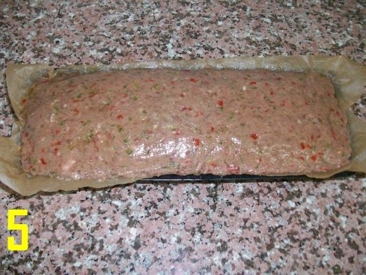 FILE VIENEZ(rulada din chiftea, umpluta cu oua fierte)