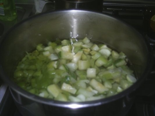 SUPA-CREMA DE DOVLECEI