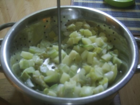 SUPA-CREMA DE DOVLECEI