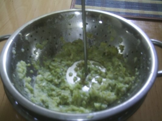 SUPA-CREMA DE DOVLECEI