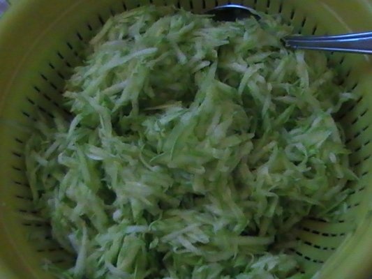 Mancarica de dovlecei cu piept de pui