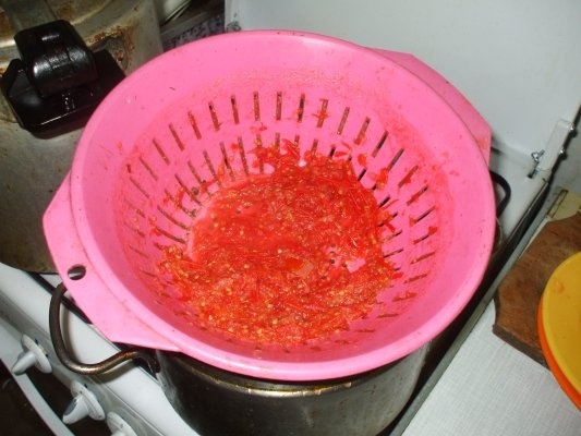 Supa de rosii cu taitei sau flechite