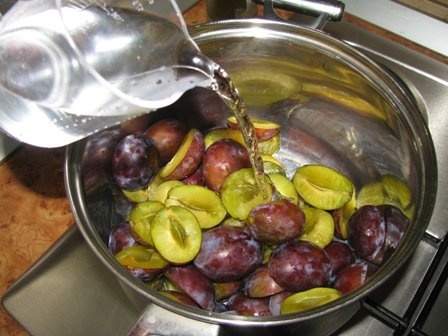 Gem de prune aromat cu scortisoara